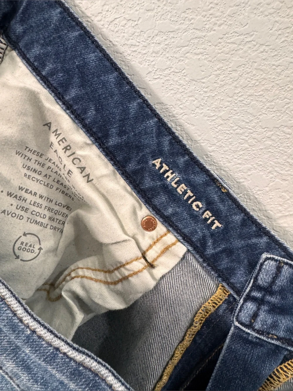 American Eagle  Mens Athletic Fit Jeans size 36